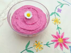 Roze dipsaus met rijst, kaas en tahini
