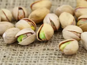Hoe pistachenoten roosteren?