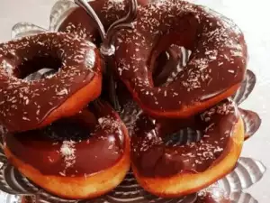 Chocolade donuts met huisgemaakte room