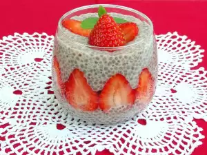 Pudding met chia en aardbeien