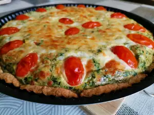 Lentequiche met brandnetels
