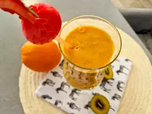 Shake met sinaasappel, kiwi en wortel