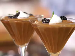 Chocolademousse met compote en whisky