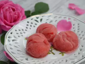 Sorbet van roos en aardbei