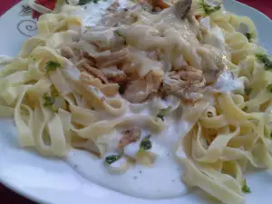 Tagliatelle met kip en roomsaus