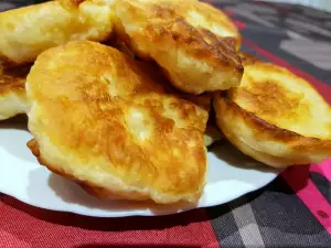 Tiganieten met melk en gist
