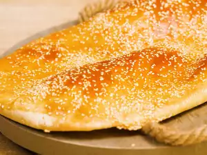 Turks brood met sesamzaadjes