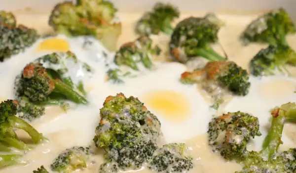 Broccoli met blauwe kaassaus uit de oven