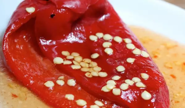 Hoe schil je geroosterde paprika gemakkelijk?