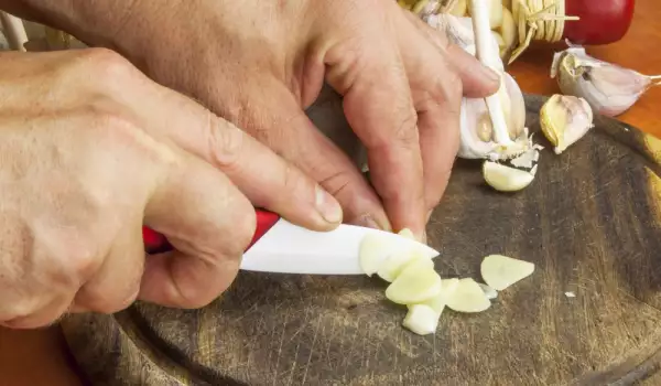 Manieren om knoflook te bewaren