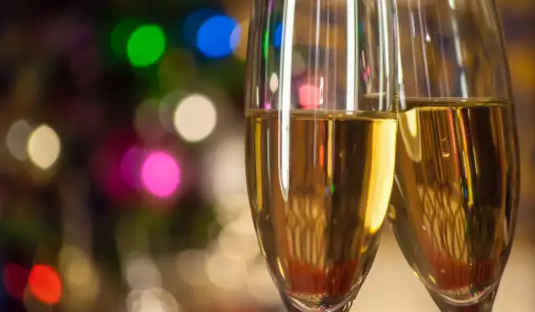 De bekendste mousserende wijn is champagne