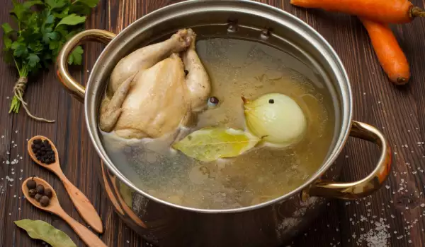 Kippen bouillon