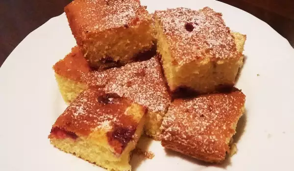 Servische cake met zure kersen