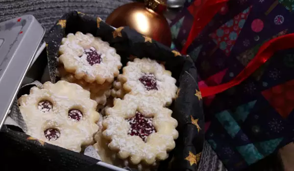 Favoriete kerst Linzer koekjes