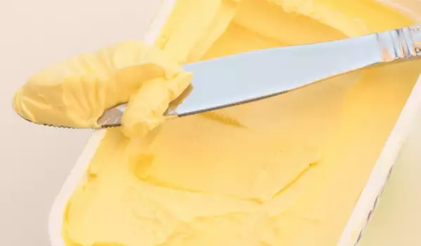 Is margarine echt gemaakt van aardolie?