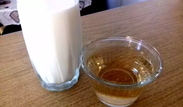 Melk met appelazijn tegen constipatie
