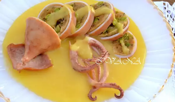 Gevulde calamares in aardappelsaus met saffraan