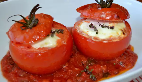 Geroosterde Tomaten Met Eieren