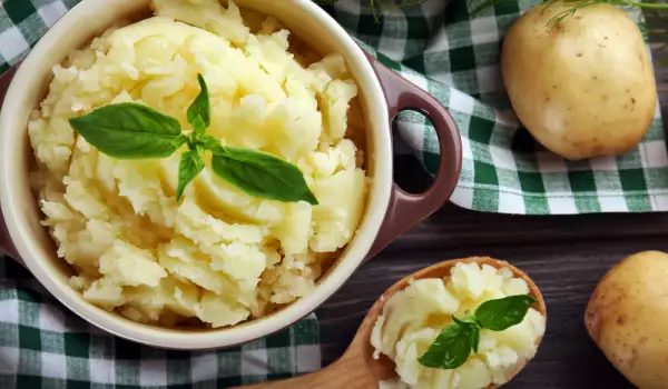 Puree van aardappel en raap