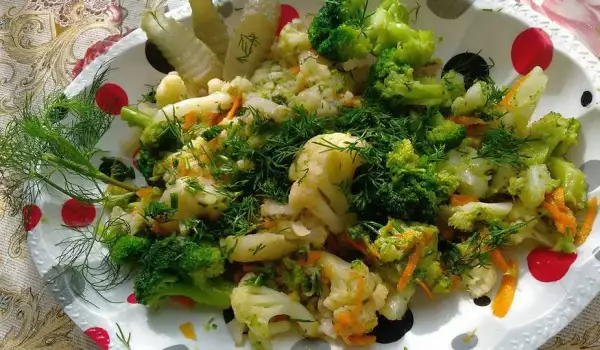 Salade met bloemkool en broccoli