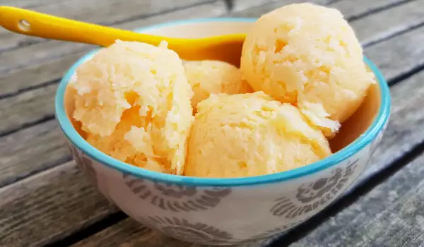Hoe maak je een zelf vanille-ijs?