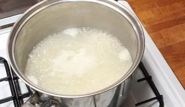 Bereiding van rijstwater