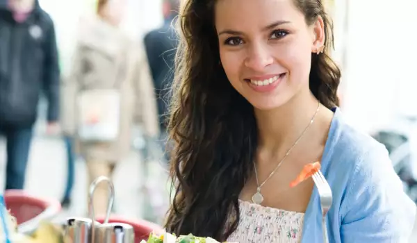 Voeding voor moeders die borstvoeding geven