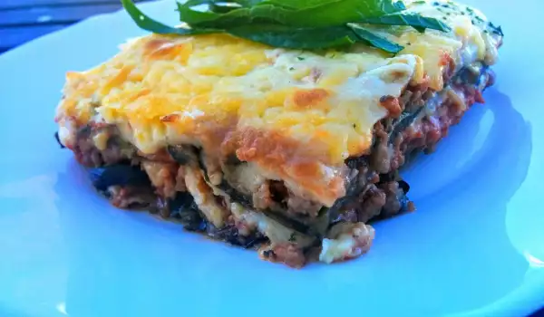 Aubergine lasagna zonder bladen