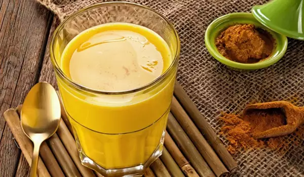 Gouden melk in plaats van koffie