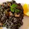 Zwarte paella (Paella negra de marisco)
