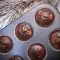 Chocolade muffins met peren en walnoten