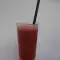 Zelfgemaakte limonade met aardbeien