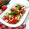 Tomatensalade met courgette en geitenkaas