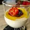 Mousse van parmezaanse kaas met cherrytomaten en olijvenpasta