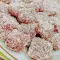 Zelfgemaakt Turks fruit met granaatappel en walnoten