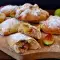 Mini strudels met verse vijgen, amandelen en appels