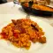 Vegetarische paella met smakelijke melkzwam