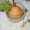 Gepocheerde peren met witte wijn, geranium en grapefruit