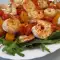 Warme salade met pompoen en garnalen