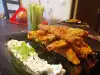 Gezonde ovengebakken courgette in Griekse stijl