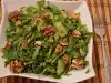 Groene salade met rucola en bieslook