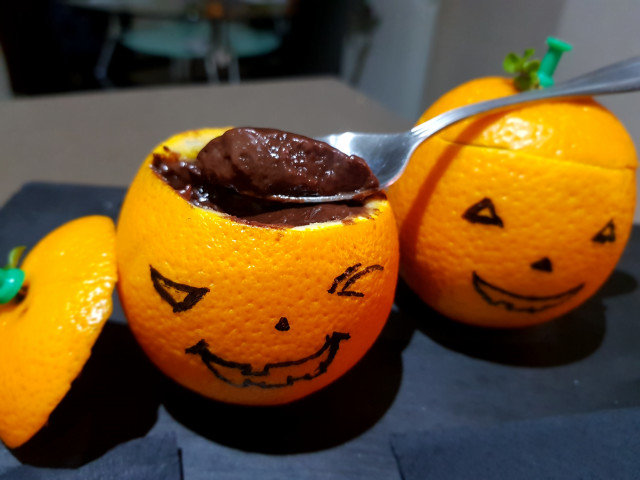 Sinaasappel en chocolade Halloween crème