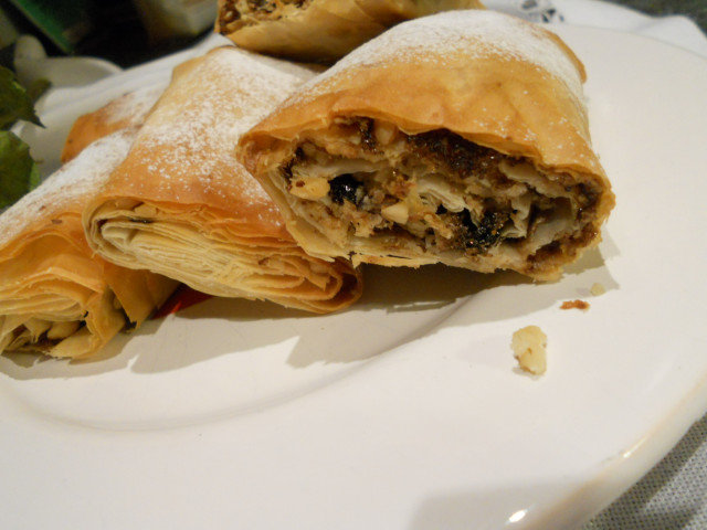 Krokante droge baklava met tahini