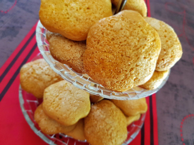 Paaskoekjes met sinaasappelsmaak