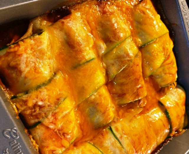 Courgette enchiladas