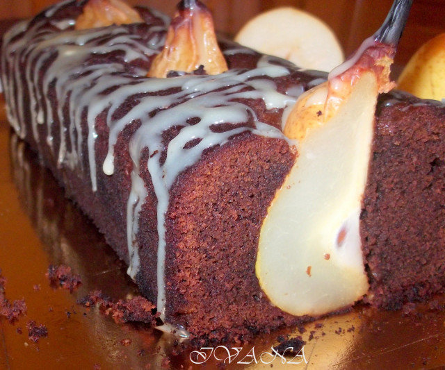 Chocoladecake met hele peren