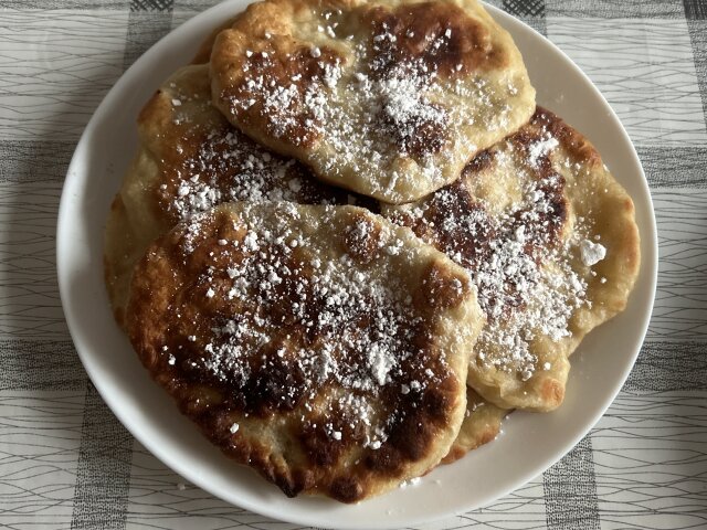 Deeg voor pizzas en mekitsi